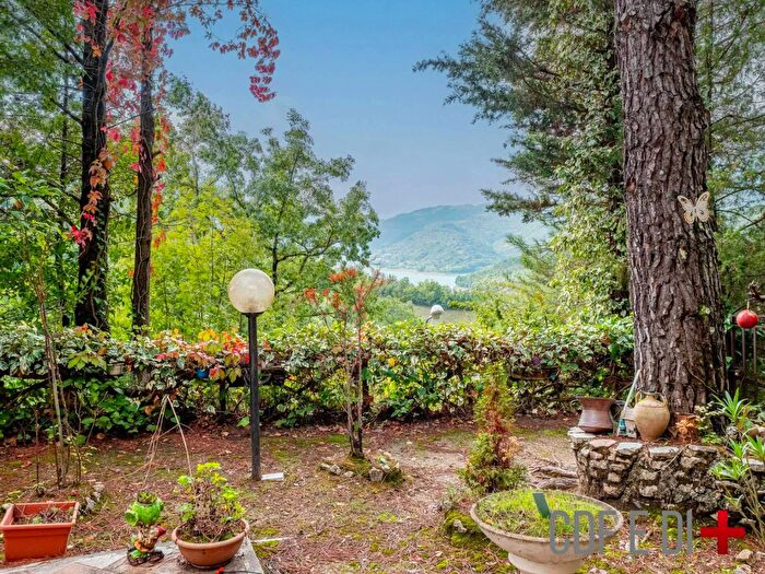 Casa bilocale in vendita in Strada Provinciale Turanese, Ascrea
