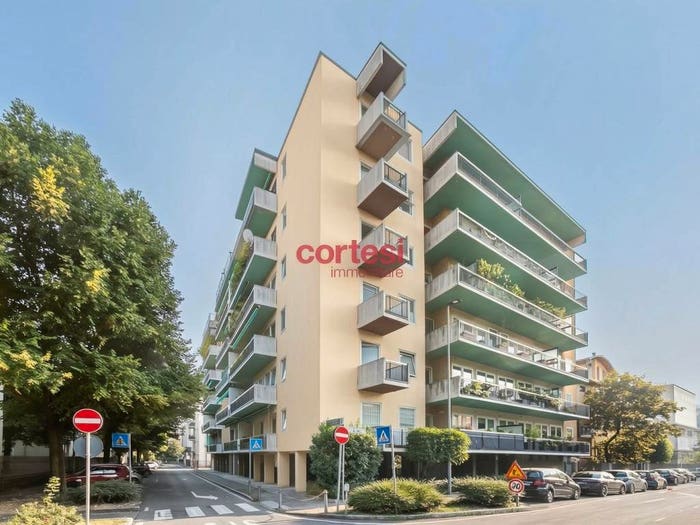 Appartamento con 5 locali in vendita in Via Generale Armando Diaz, San Paolo, Bergamo