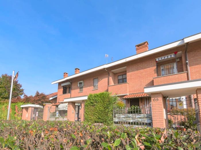Casa con 6 locali in vendita in Via Padre Giovanni Aliberti, Semicentro, Vinovo