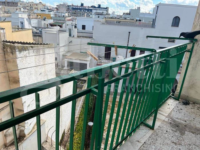 Appartamento quadrilocale in vendita in Via Santa Margherita, Centro Storico, Brindisi
