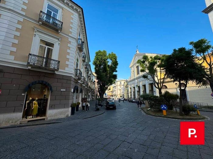Appartamento trilocale in vendita in PIAZZA DUOMO, Centro Storico Corso Trieste, Caserta