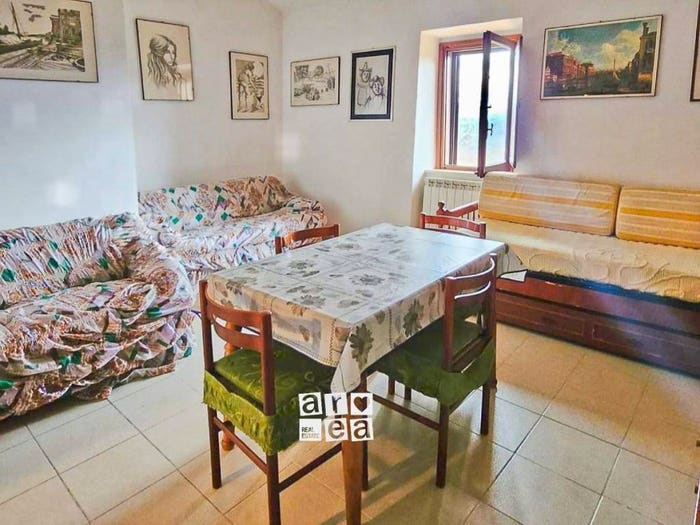 Casa bilocale in vendita in Via Pila, Pescorocchiano