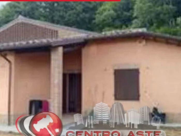 Casa con 6 locali in vendita in Via del Fienile Perugia PG Italia, Cenerente Canneto, Perugia