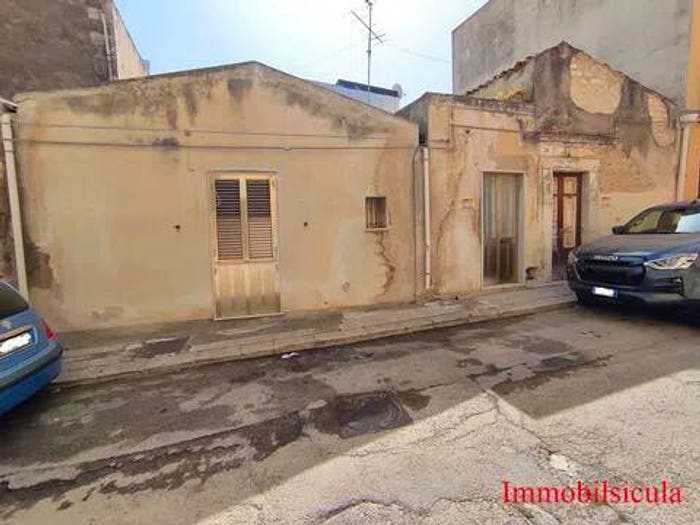 Casa con 5 locali in vendita in Via Olivio Sozzi, Centro, Ispica