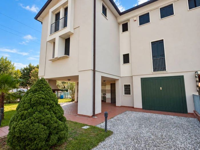 Casa con 5 locali in vendita in Via Ippolito Nievo, Vigardolo, Monticello Conte Otto
