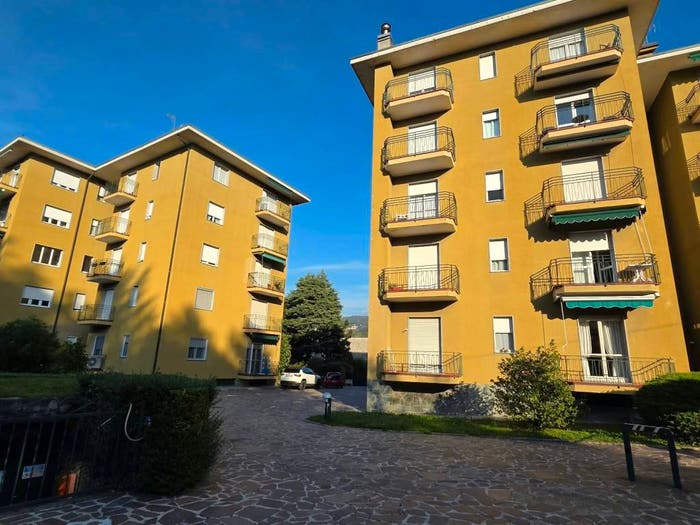 Appartamento trilocale in vendita in Via Giacomo Matteotti, Centro, Oggiono
