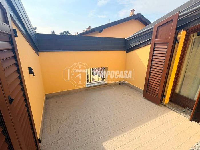Appartamento trilocale in vendita in Piazza della Tessitura, Centro, Fino Mornasco