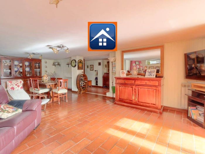 Casa con 5 locali in vendita in Strada Provinciale Castelmadama Stazione Ferroviaria, Castel Madama