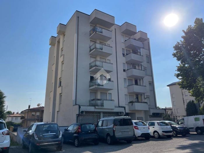 Appartamento trilocale in vendita in Borgo Monte Grappa, Castelfranco Veneto