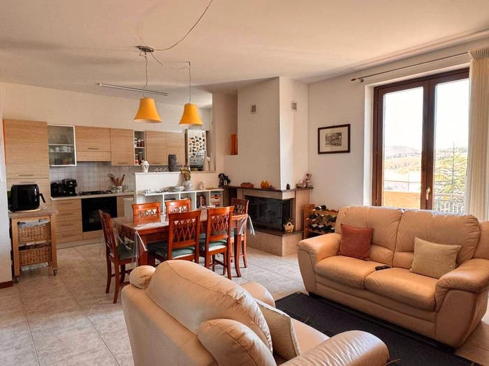 Appartamento quadrilocale in vendita in Via Angelo Piancatelli, Centro, Castelraimondo