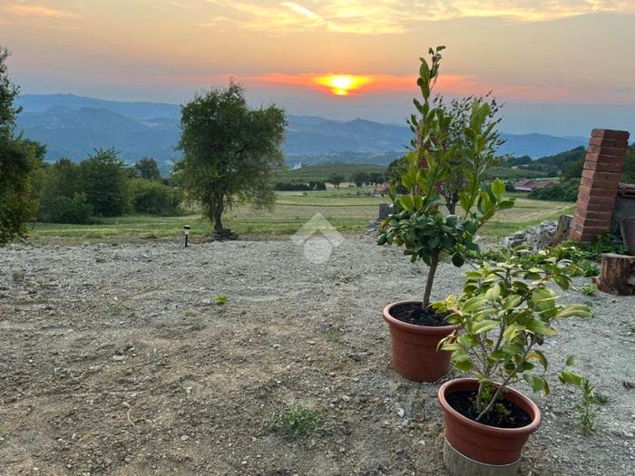 Casa con 6 locali in vendita in Via Cascinali, Ponzone