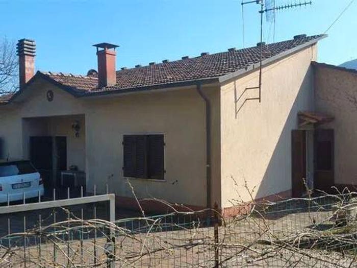 Casa con 5 locali in vendita in Via Provinciale SNC, San Romano in Garfagnana