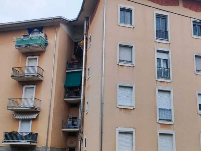 Appartamento trilocale in vendita in Via Goffredo Mameli, Centro, Cavaria con Premezzo