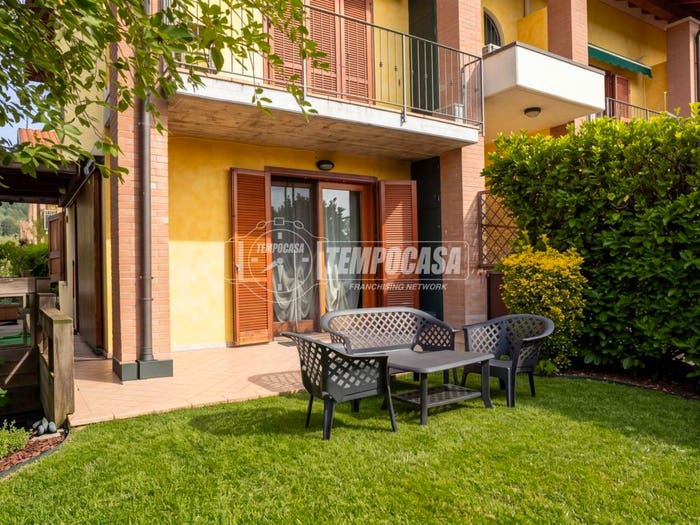Appartamento bilocale in vendita in Via Gabriele Camozzi, Villongo