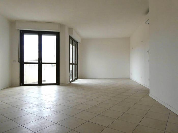 Appartamento con 5 locali in vendita in Piazza Antonio Gramsci, Masini XX Settembre, Empoli