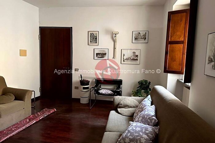 Appartamento bilocale in vendita in piazza costanzi, Centro Storico, Fano