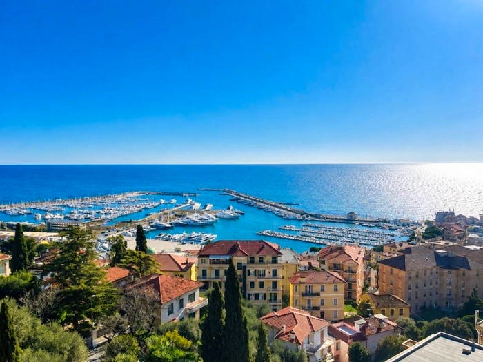 Appartamento con 5 locali in vendita in Porto Maurizio, Imperia