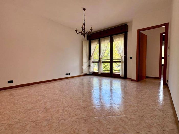Appartamento trilocale in vendita in Via del Moro, Centro, Budrio