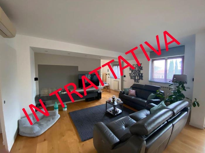 Appartamento quadrilocale in vendita in Via Mauro Venegoni, Flora, Legnano