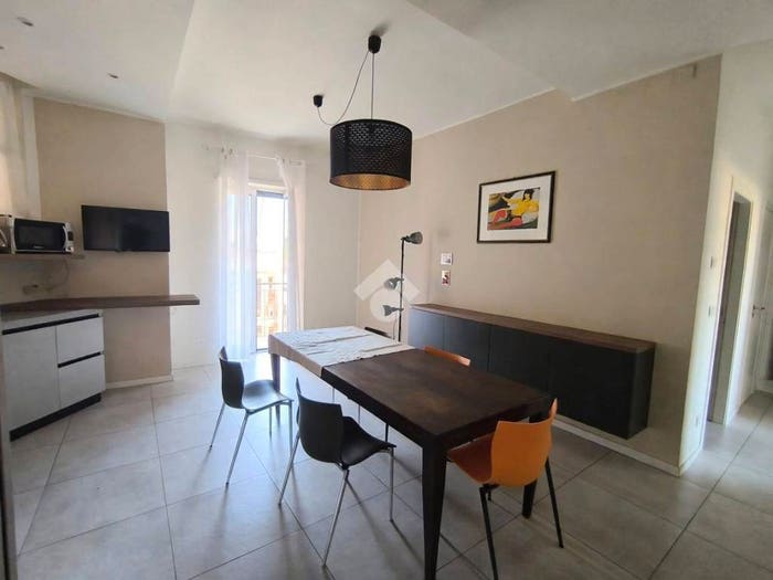 Appartamento quadrilocale in vendita in Piazzale Genova, Clinica Piacenza, Piacenza