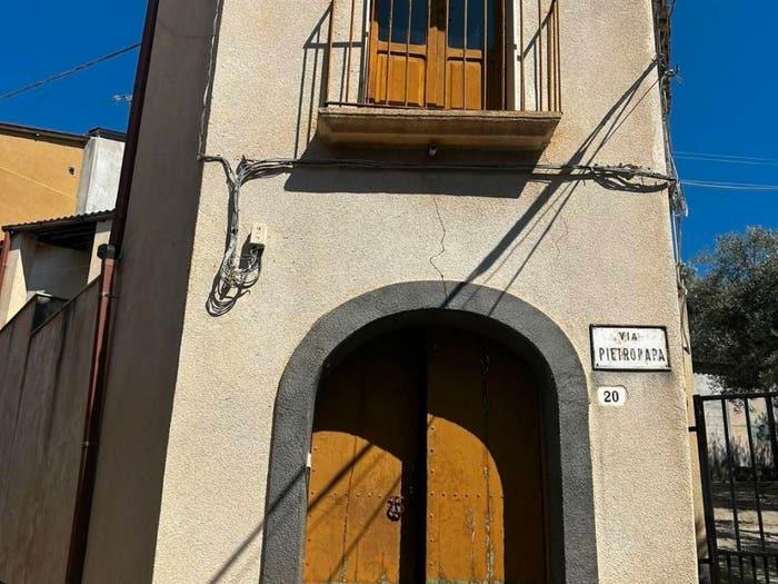 Casa con 5 locali in vendita in Via Pietro Papa, Roccella Ionica