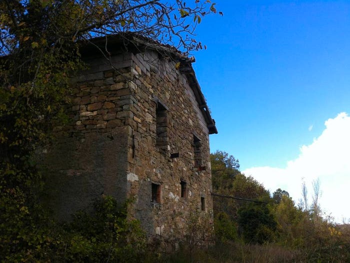 Casa con 6 locali in vendita in Acquaria, Montecreto