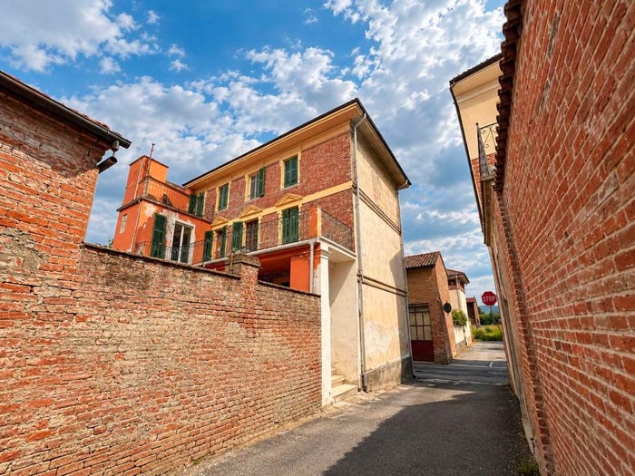 Casa con 6 locali in vendita in Piazza San Guido, Centro, Acqui Terme