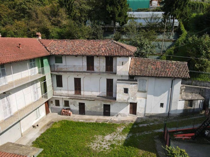 Casa con 5 locali in vendita in Via Enrico Toti, Centro, Calolziocorte