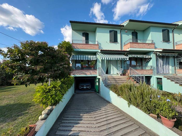 Casa con 5 locali in vendita in Via Lunga, Saguedo, Lendinara