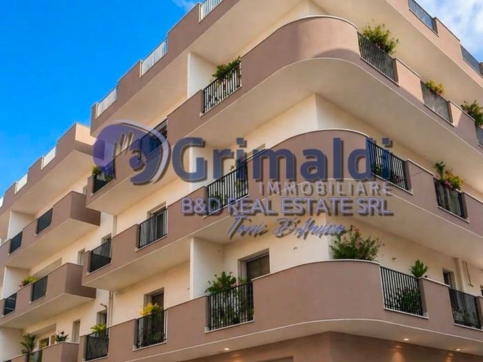 Appartamento trilocale in vendita in Via Marco Polo, Aspra, Bagheria