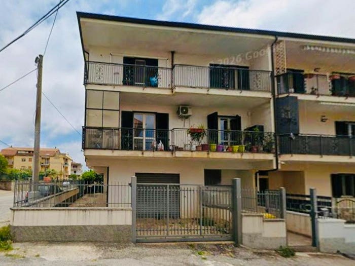Appartamento con 5 locali in vendita in Via delle Rose, Mortilla, Gizzeria