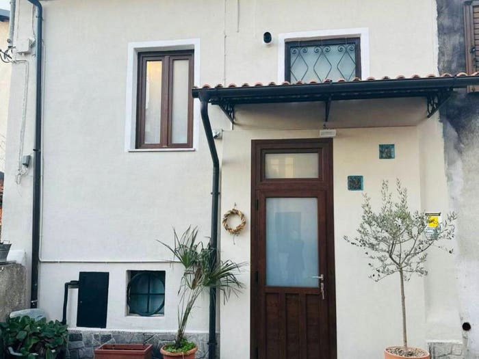 Casa quadrilocale in vendita in Via Castiglione, Candia Canavese