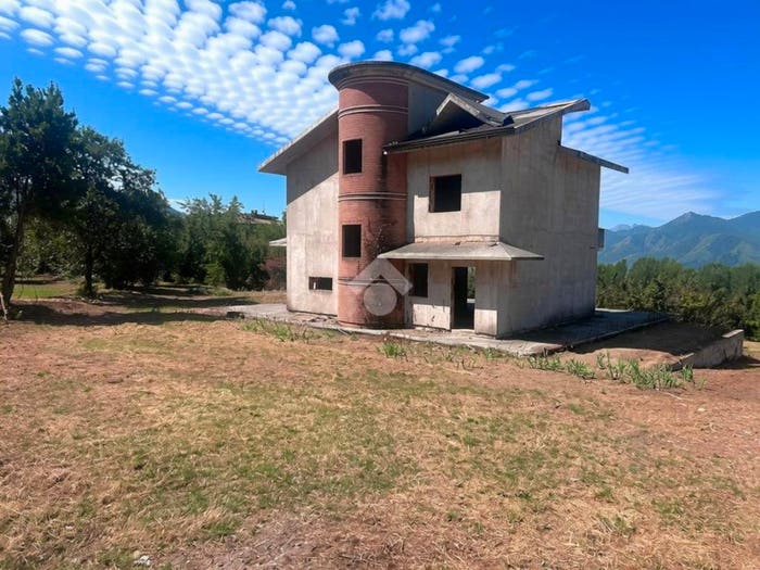 Casa con 6 locali in vendita in Via RM Galdieri, Carpineto, Fisciano