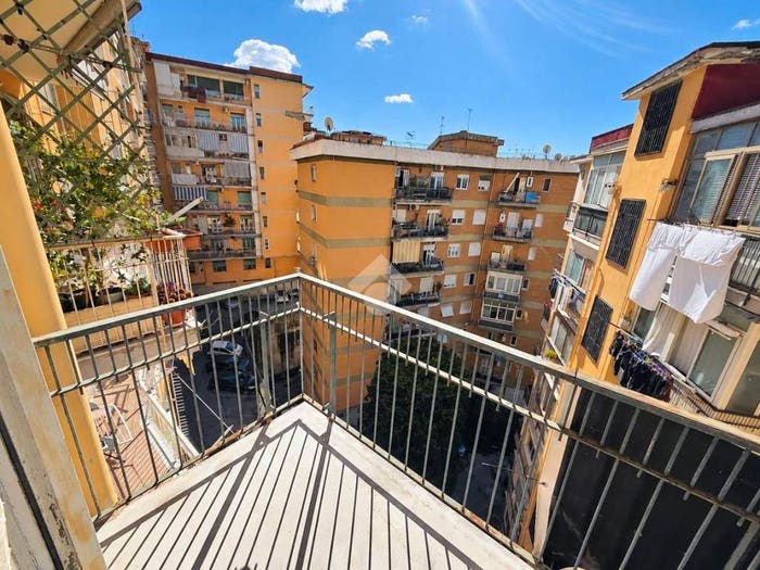 Appartamento trilocale in vendita in Via Pigna, Pigna Omodeo, Napoli