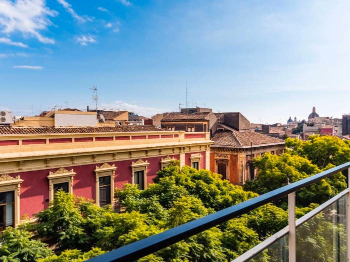 Appartamento con 6 locali in vendita in Via Sant'Euplio, Villa Bellini Santa Maria di Gesù, Catania