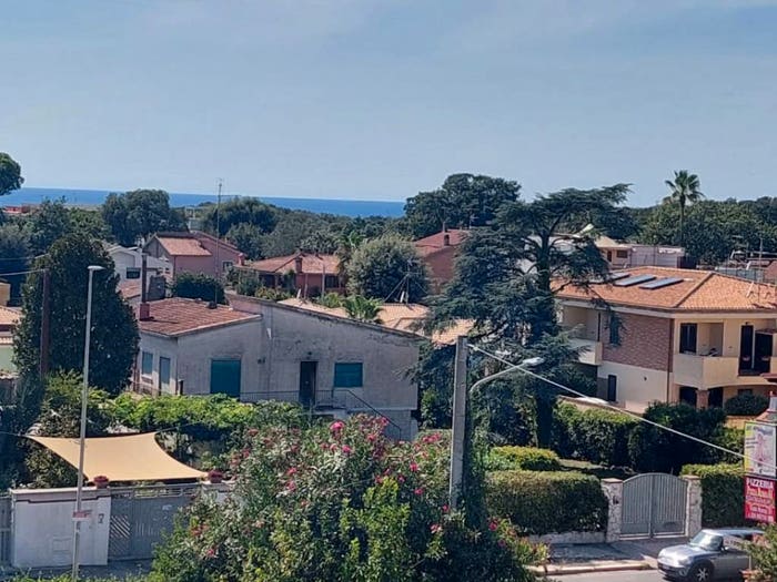 Appartamento trilocale in vendita in Viale Roma, Villa Claudia, Anzio