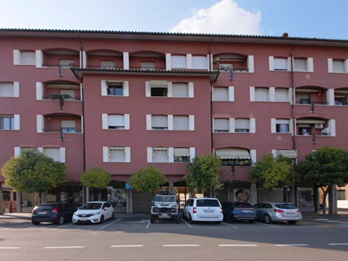Appartamento quadrilocale in vendita in Via Fratelli Rosselli, Centro, Parabiago