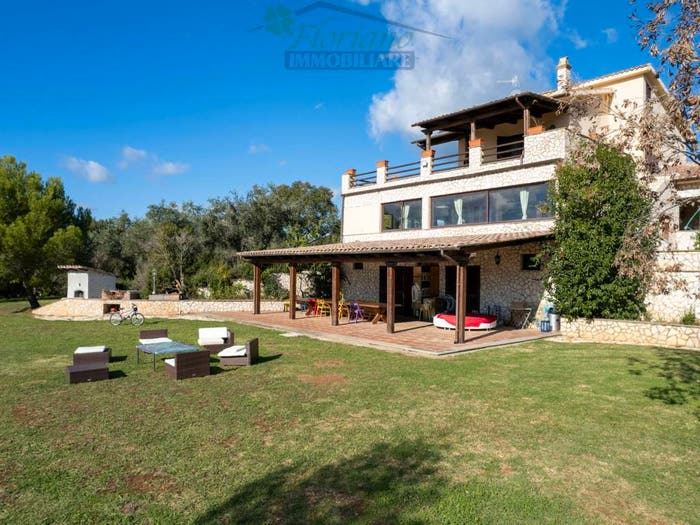Casa con 6 locali in vendita in Strada Querciolare, Montalto di Castro