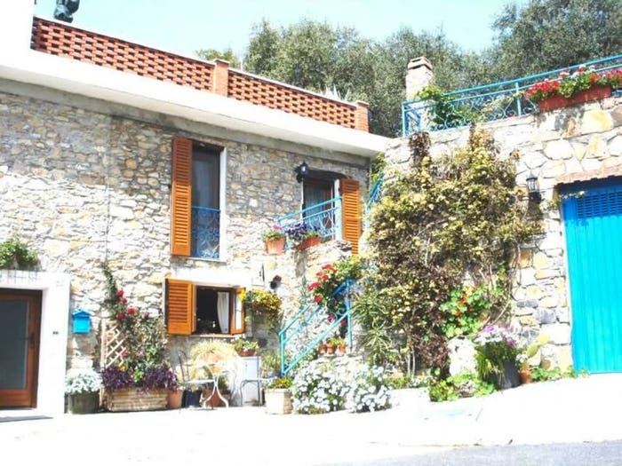 Casa quadrilocale in vendita in Via Ernesto Che Guevara, Diano San Pietro