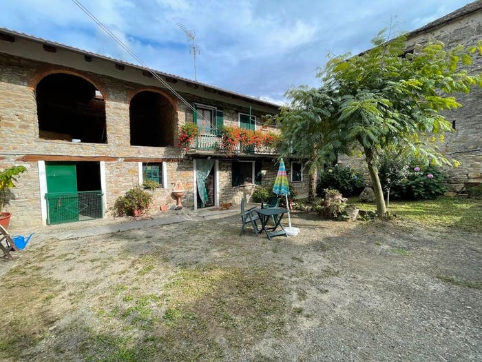 Casa con 6 locali in vendita in Regione Garbaoli, Roccaverano