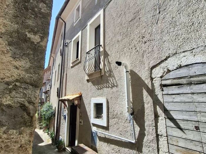 Casa quadrilocale in vendita in Via Diritta, Centro, Posta Fibreno