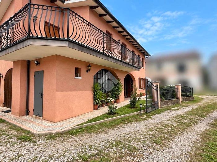 Casa con 6 locali in vendita in Via Settimo, Ongarie, Morgano