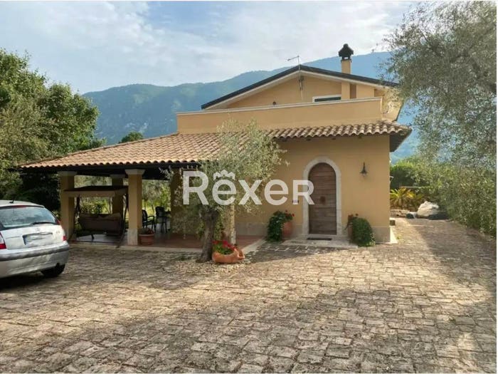 Casa con 5 locali in vendita in Via San Vincenzo Ferreri, Sora
