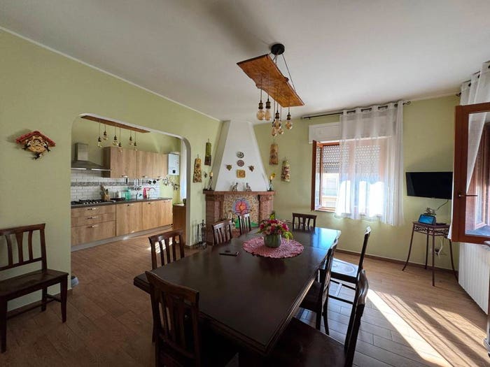 Appartamento con 6 locali in vendita in Via Alfonso Genovese, Nicastro Sambiase, Lamezia Terme