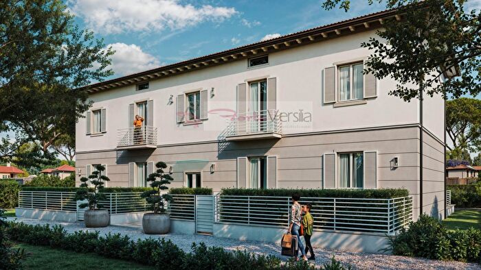 Casa con 6 locali in vendita in Via Piave, Forte Dei Marmi
