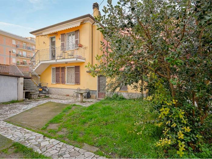 Appartamento con 5 locali in vendita in via Landinelli, Centro, Sarzana