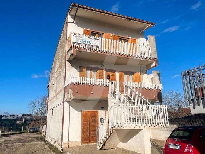 Appartamento con 5 locali in vendita in Via Roma, Calvi