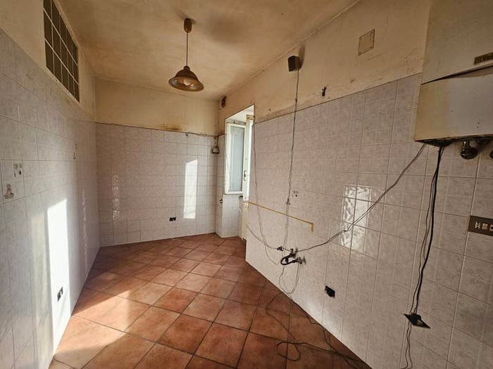 Appartamento trilocale in vendita in Via Secondo Bernardini, Pisoniano