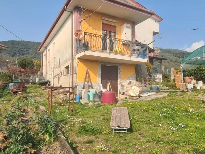 Appartamento quadrilocale in vendita in Via Vignola, Giffoni Sei Casali