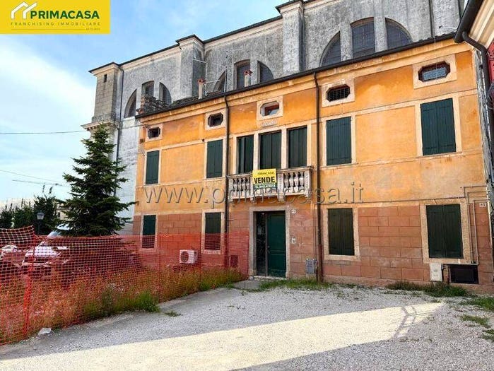 Casa con 6 locali in vendita in Via Minghetti, Centro, Cologna Veneta